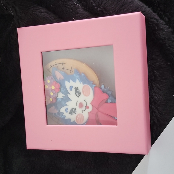 Blue Kitty Brooch - Picture 4 of 4